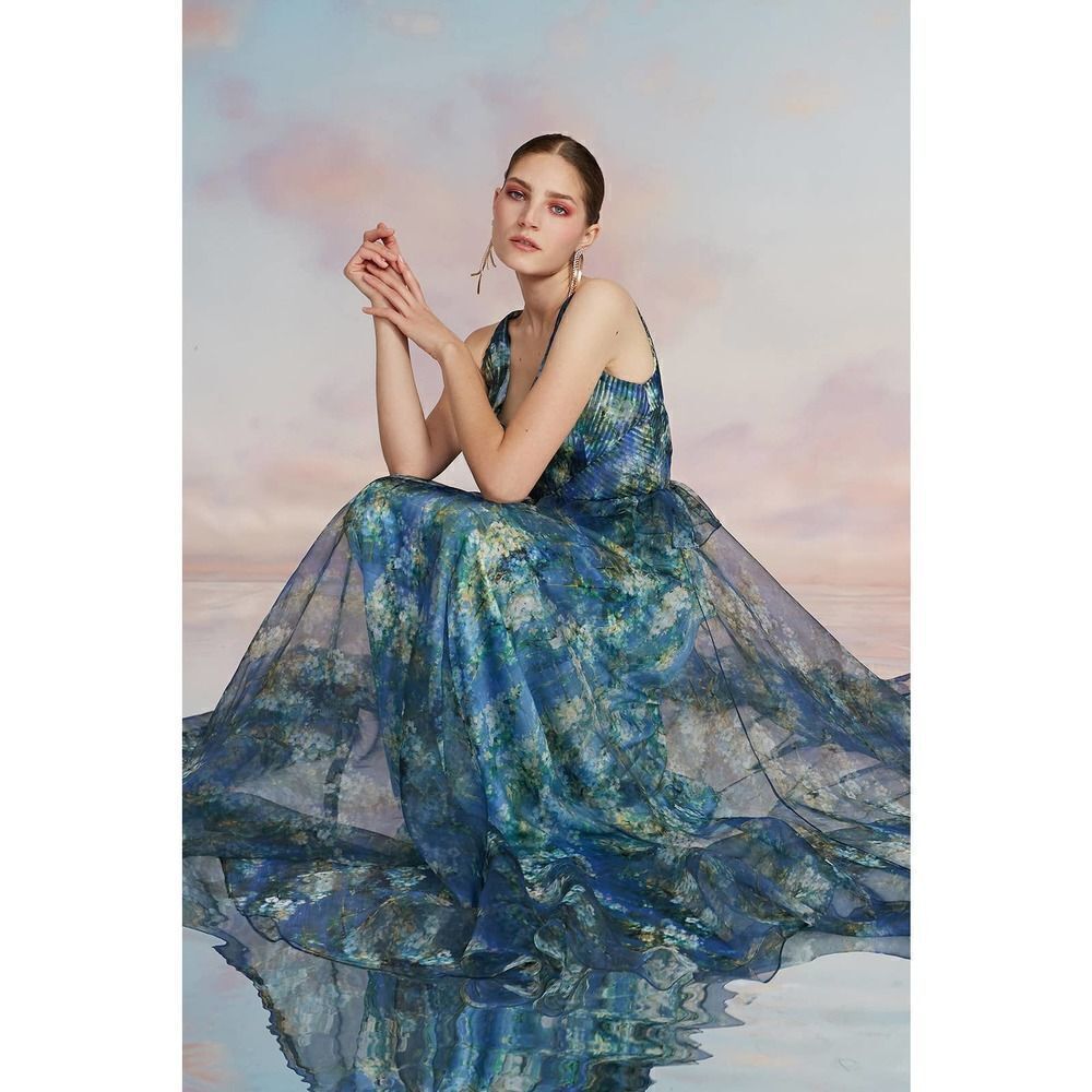Theia ANTOINETTE V NECK GOWN US12